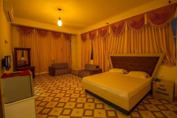 Chilaw City Hotel Негомбо Екстериор снимка