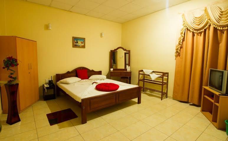 Chilaw City Hotel Негомбо Екстериор снимка