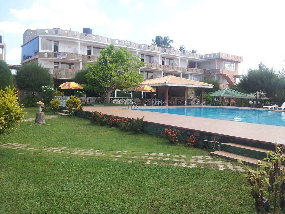 Chilaw City Hotel Негомбо Екстериор снимка